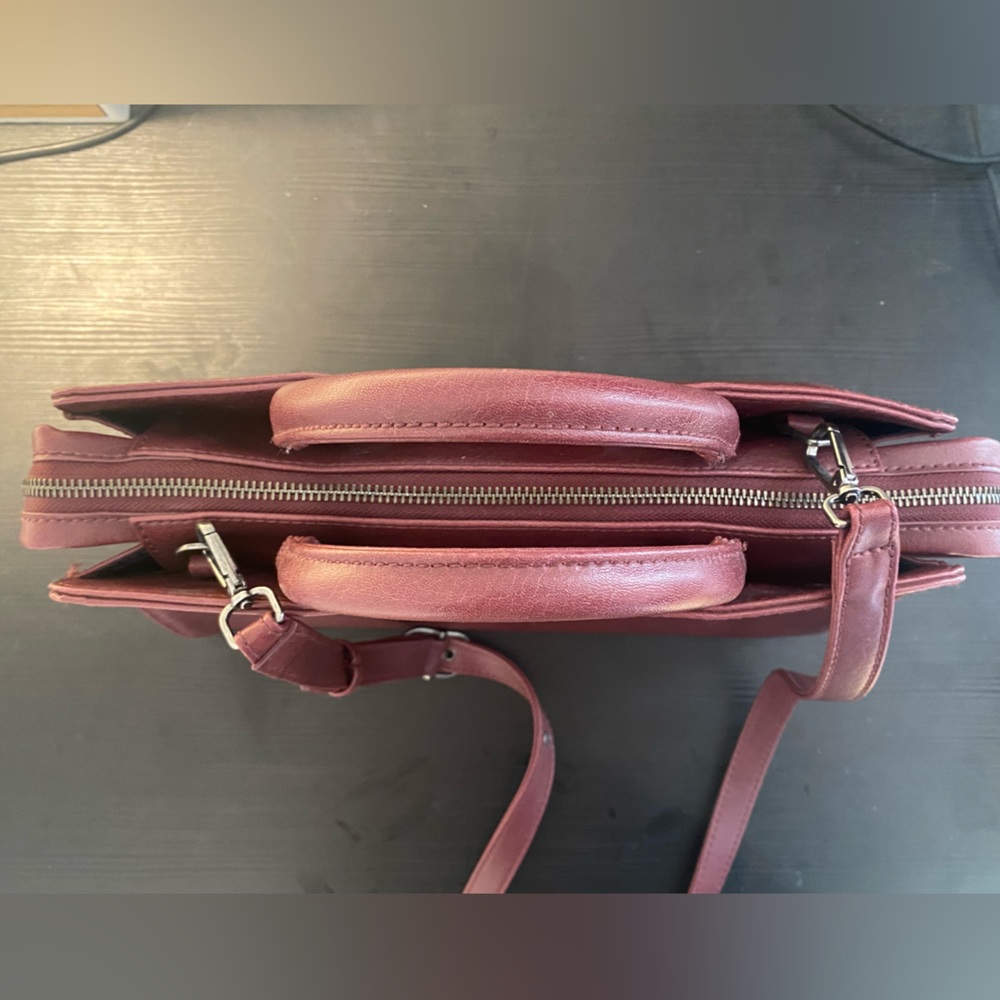 Matt & Nat Maroon Crossbody Satchel - Picture 4 of 5
